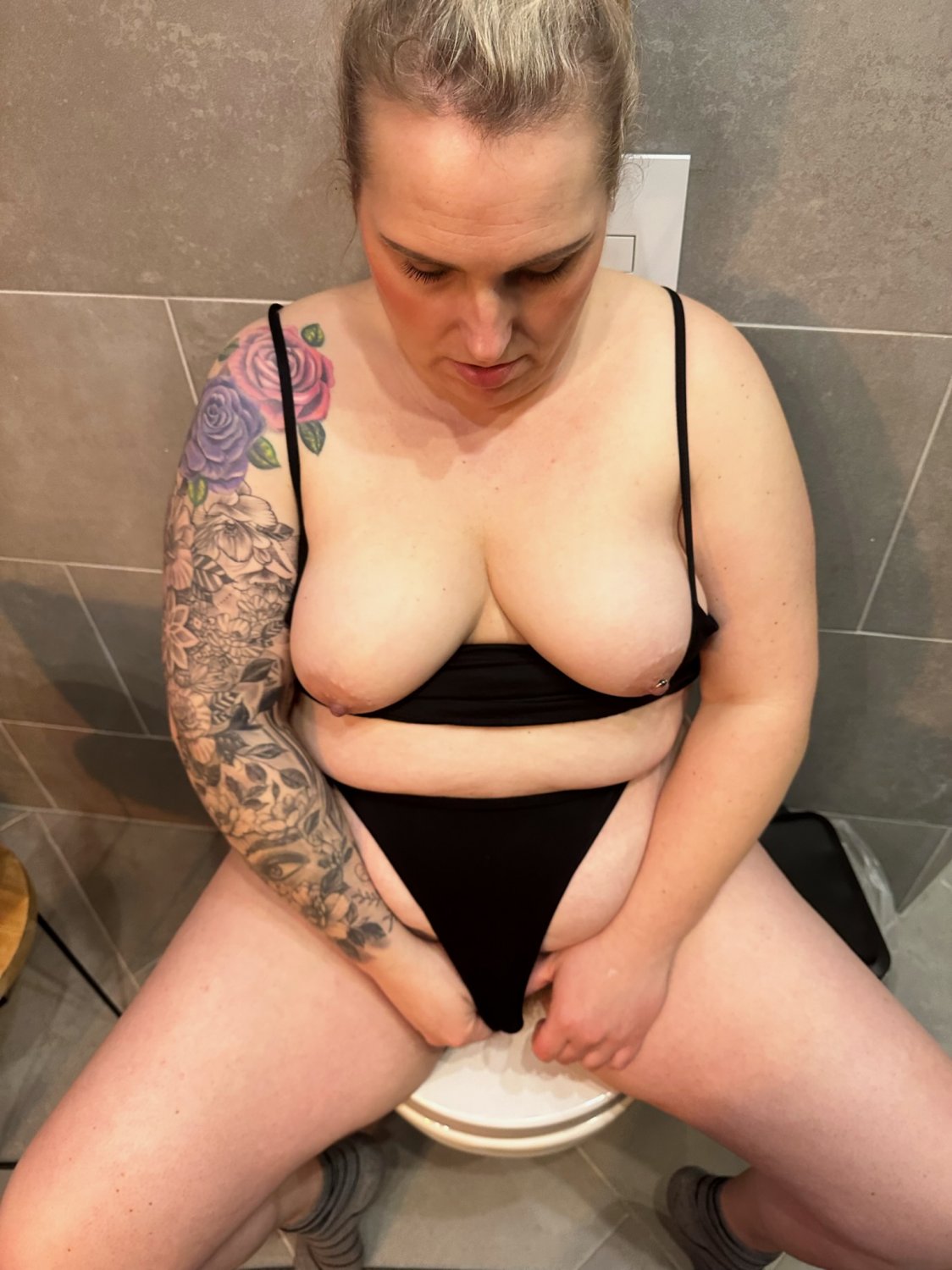 BBW Elma #NevIsYYd