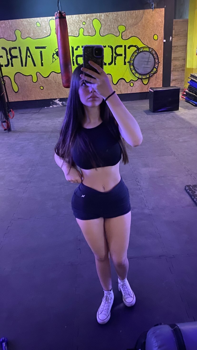 hermosa latina tetona #2NlJTcSC