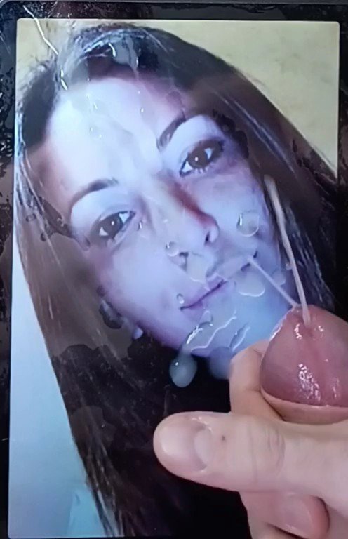 Couple of cumtribute requests getting cum washed 💦👩🏻‍🦰💧👩🏆 which one you prefer? (write below) #KCP2QF3C