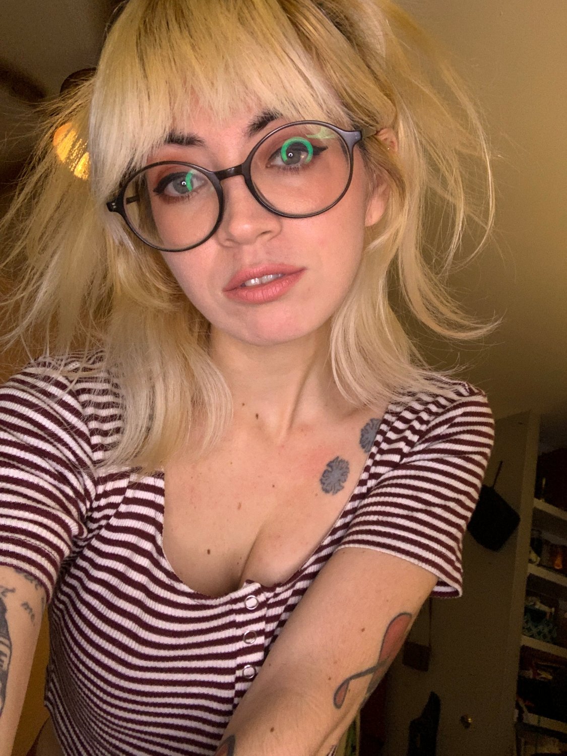 Sexy petite slut 🥰🥰 #GAPPaRew