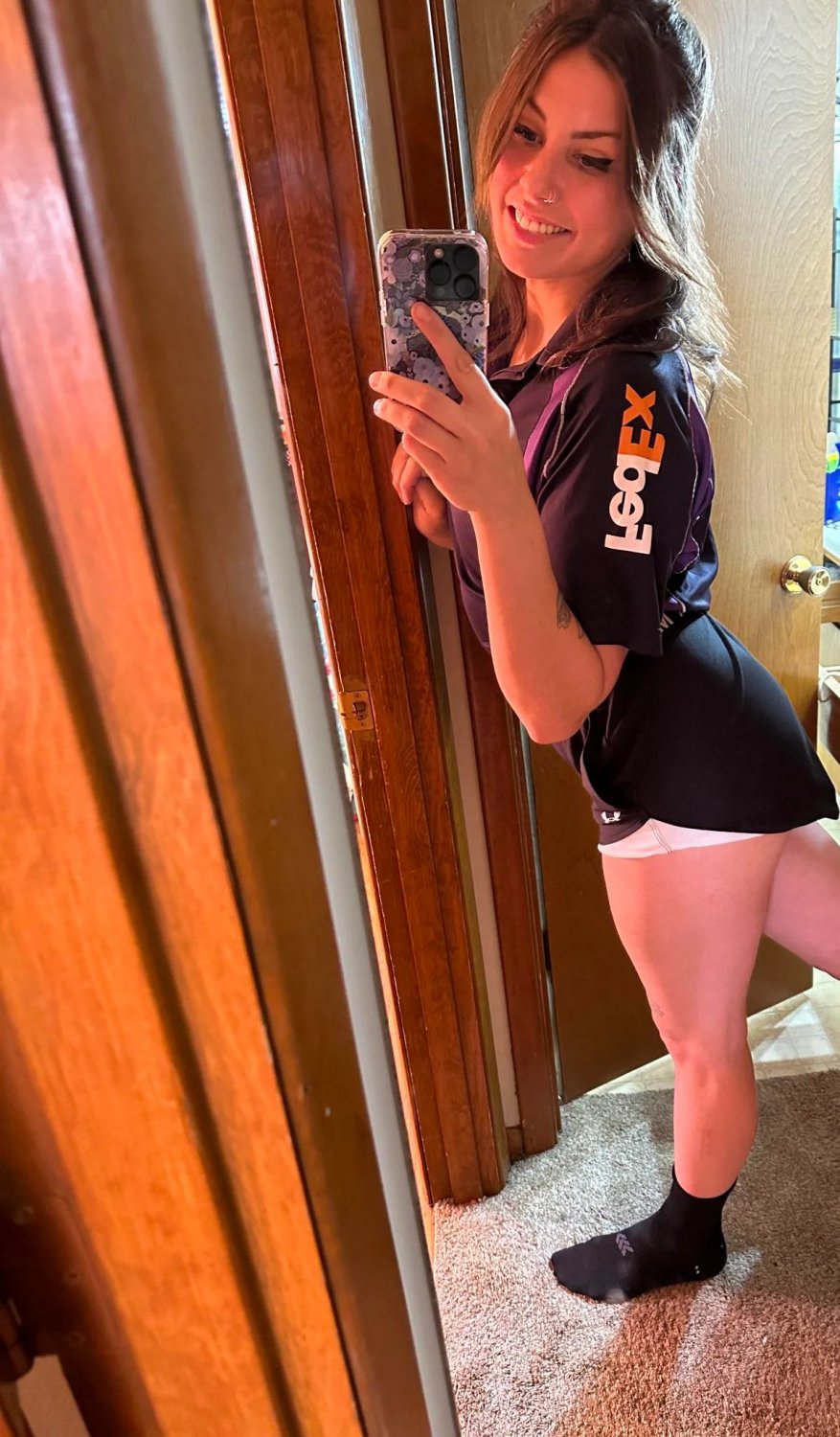 Hoe why are my packages always late #1NI4PEii