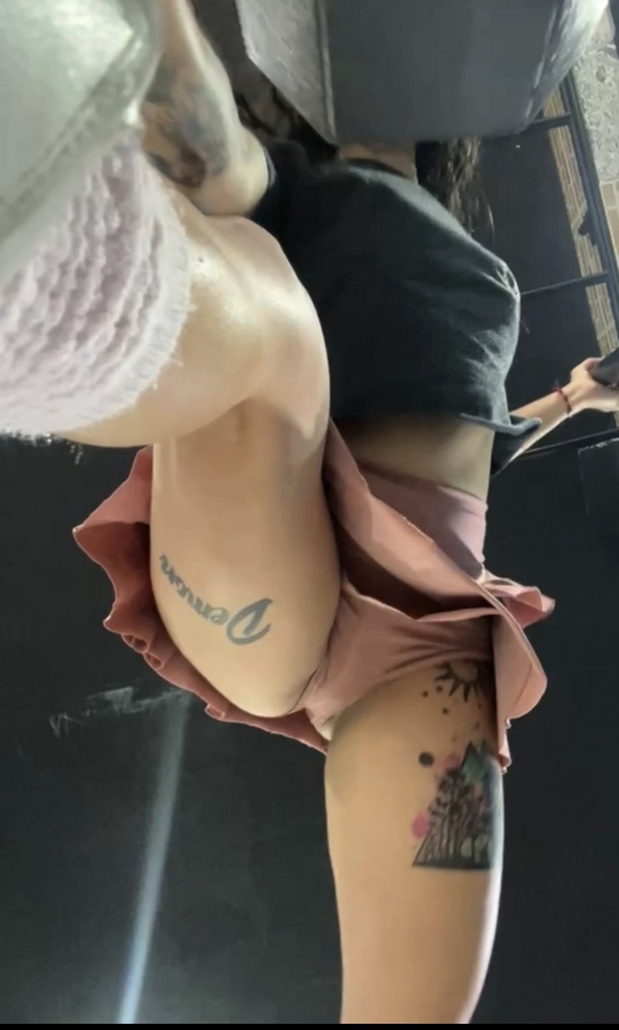 Sexy at the gym #EB8GbjRa